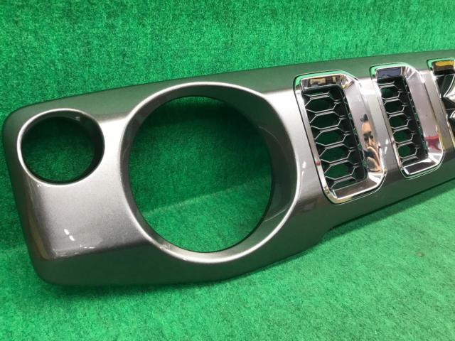 スズキ ジムニーノマド JC74 純正 フロントグリル 72111-8010