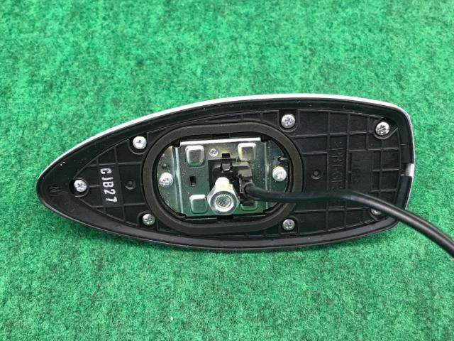 日産 E12/ノートNISNO 純正 シャークアンテナ