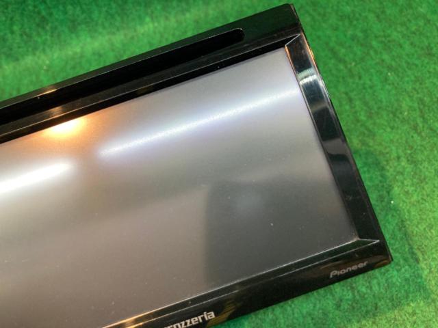 carrozzeria FH-770DVD【5.8インチ 2DINヘッドユニット DVD/CD/フロントUSB/フロントAUX/チューナー 2012年モデル】