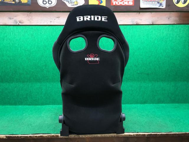 BRIDE STRADIAⅢ G72ASF FRP製シルバーシェル ロークッション ブラック リクライニングシート