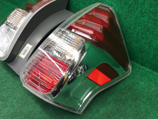 【左右セット】トヨタ プリウスα/ZVW40W 後期 純正 テールレンズ 寒冷地仕様 STANLEY 47-69 47-70