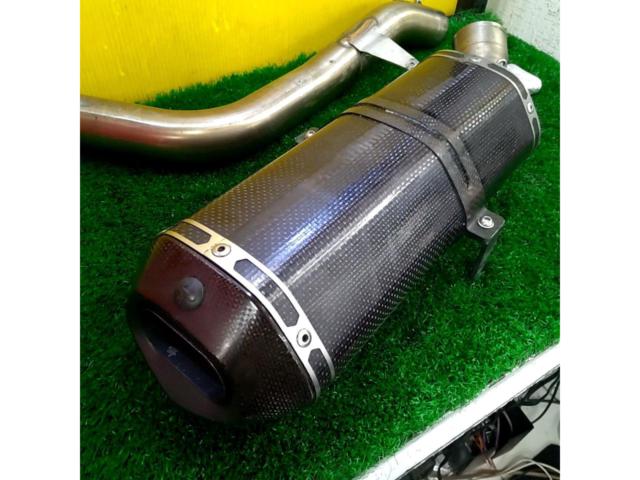 AKRAPOVIC
Slip-on muffler for CBR600RR/PC37