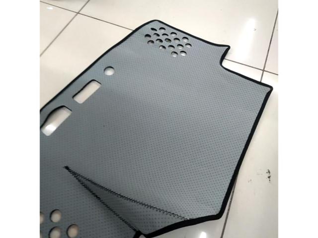 Unknown Manufacturer
Dashboard mat for 150 Series Land Cruiser Prado (late model)