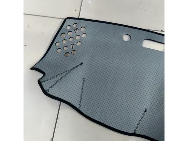 Unknown Manufacturer
Dashboard mat for 150 Series Land Cruiser Prado (late model)