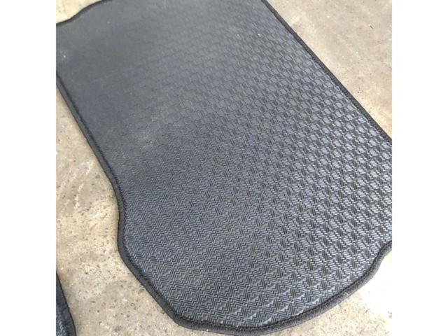 Unknown Manufacturer
Rubber floor mats for 150 Series Land Cruiser Prado (late model)