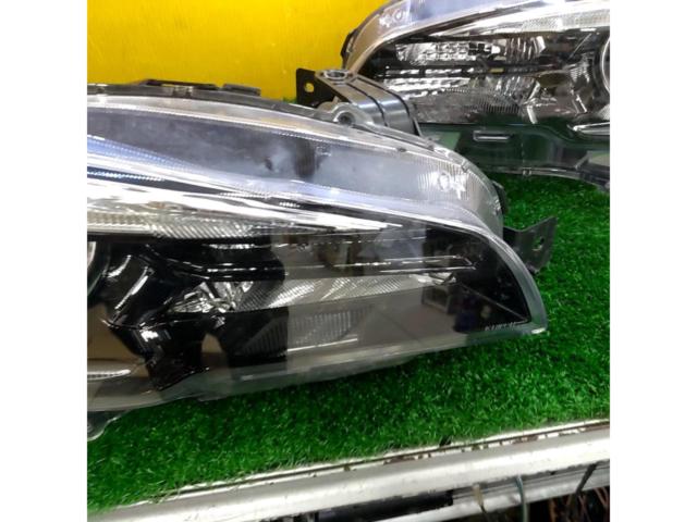 SUBARU WRX STi/VAB後期純正LEDヘッドライト【ICHIKOH 1941】※プロジェクター付近のインナー塗装劣化少々有
