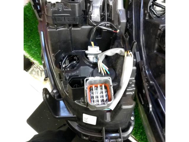 SUBARU WRX STi/VAB後期純正LEDヘッドライト【ICHIKOH 1941】※プロジェクター付近のインナー塗装劣化少々有