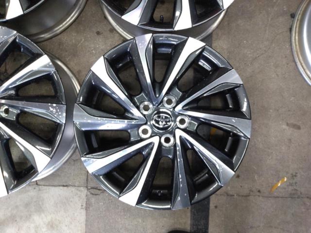 Toyota genuine
90 Series Noah/Voxy
S-Z grade genuine wheels