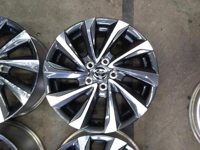 Toyota genuine
90 Series Noah/Voxy
S-Z grade genuine wheels
