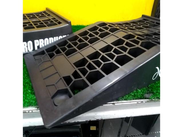 ASTRO PRODUCTS プラスチックカーランプ