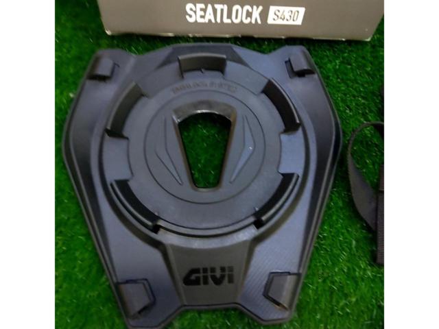 GIVI SEATLOCK S430 シートロックフランジ