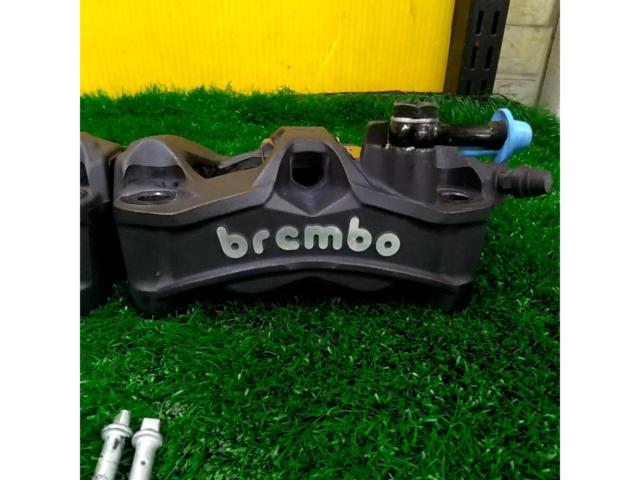 SUZUKI純正 ハヤブサ/EJ11A純正 Brembo製フロントキャリパー