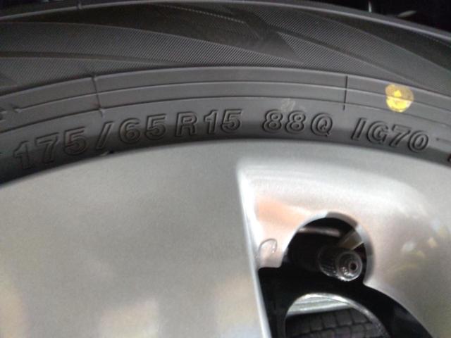 トヨタ純正 アクア/NHP10純正 スチールホイール+YOKOHAMA iceGUARD iG70