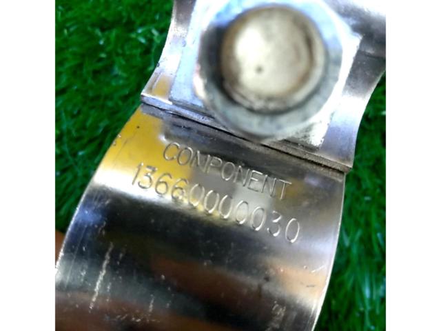 AccuSeal マフラークランプ