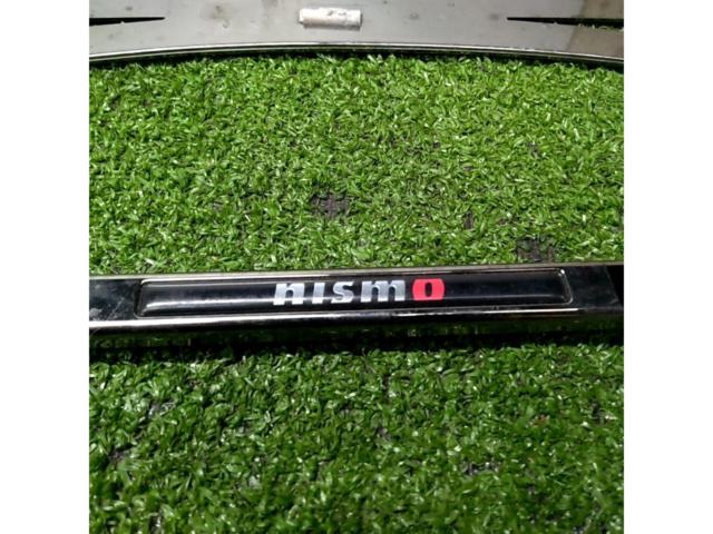 日産純正nismo ナンバーフレーム
