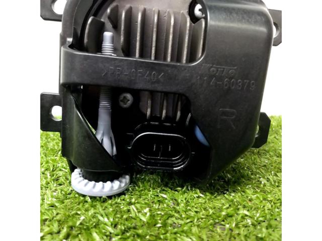 スバル レヴォーグ純正LEDフォグレンズ【他メーカーにも適合車種多数】