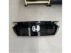 ホンダ ヴェゼル純正フロントグリル