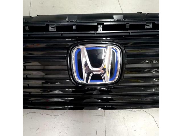 ホンダ ヴェゼル純正フロントグリル
