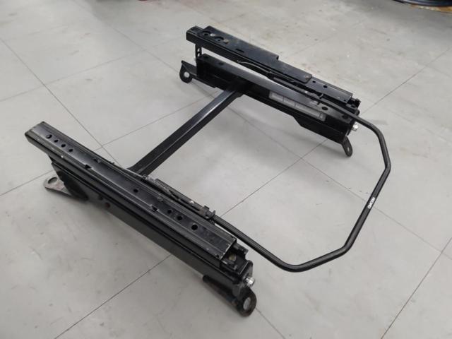RECARO
Seat rail