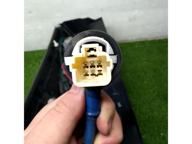 スズキ ワゴンR/MH23 純正テールレンズ