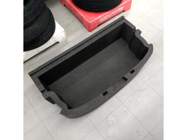 日産 キューブ純正オプションラゲッジボックス