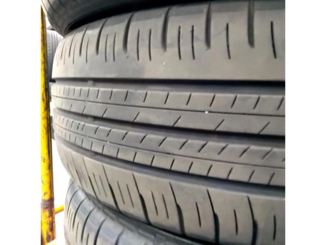 左黄  DUNLOP ENASAVE EC300+  205/60R16