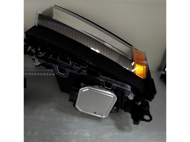TOYOTA純正ヘッドライト