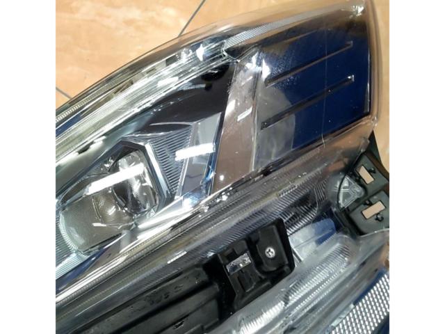 TOYOTA純正ヘッドライト(※左側のみ/81185-V2280)