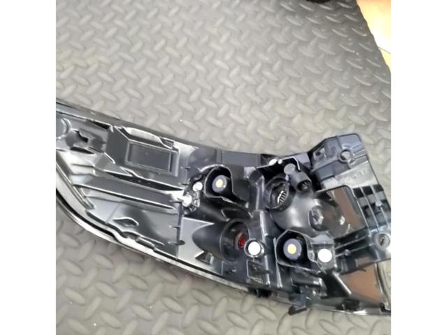 TOYOTA純正テールレンズ(※右側のみ)