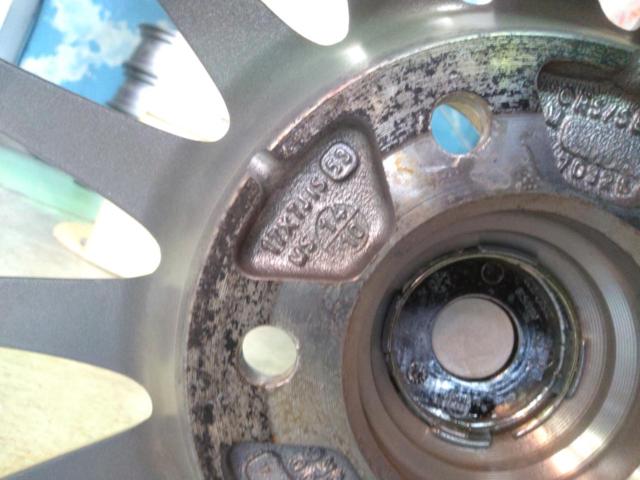 BRIDGESTONE (Bridgestone) ECO
FORME (Eco-form)
SE-12
(15SPOKE)