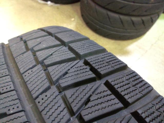 BRIDGESTONE ECO FORME SE-20+BRIDGESTONE ICE PARTNER2
