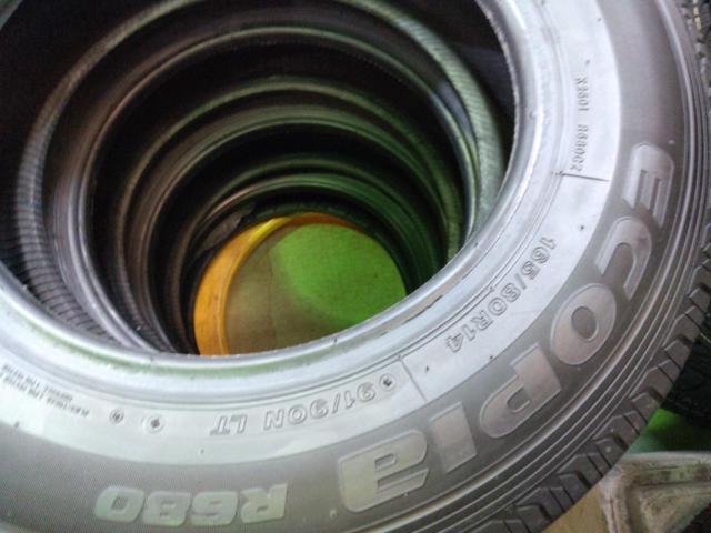 BRIDGESTONE R680
