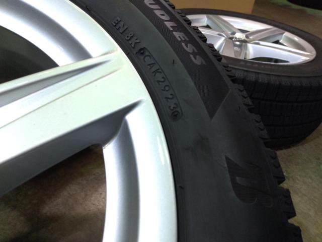 AUDI A3純正ホイール+BRIDGESTONE BLIZZAK VRX2
