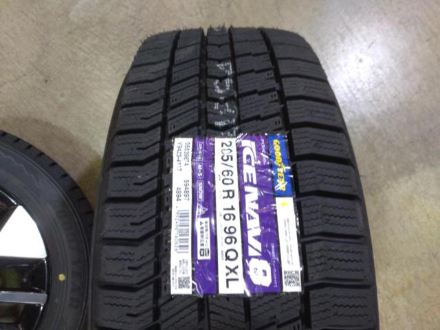 ホンダ純正(HONDA)  HONDA RP系ステップワゴンスパーダ純正ホイール  + GOODYEAR(グッドイヤー) CE NAVI 8 205/60R16 96Q +