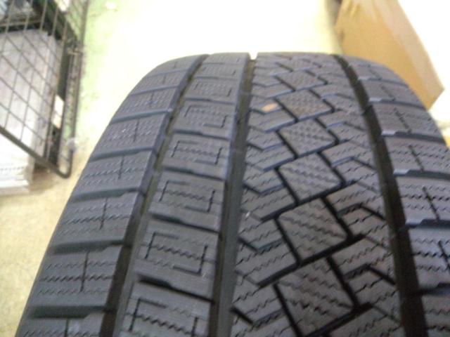 La-Strada TIRADO α+PIRELLI WINTER ICE ZERO ASIMMETRICO