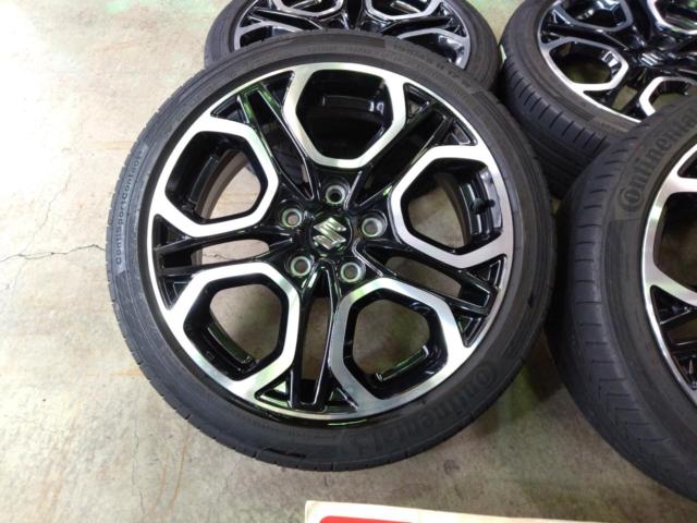 Suzuki genuine ZC33S Swift Sport original wheels + Continental
ContiSport
Contact5