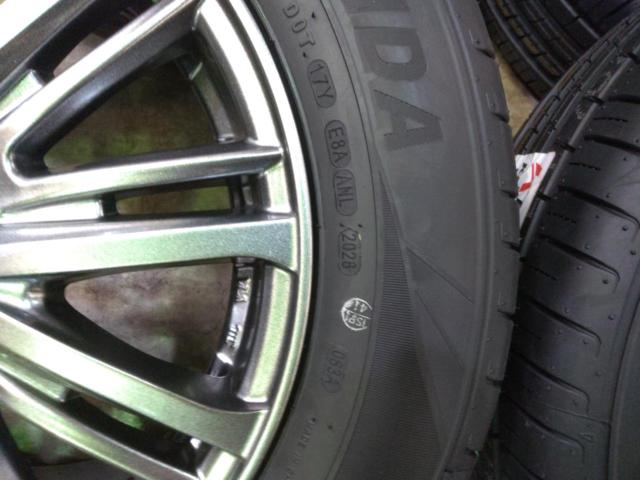 weds
fang
Spoke wheels + KENDA
KR 203