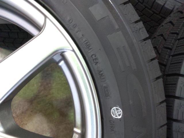 Brand new studless tires included!!! TREASURE
ONE
Innocence
Spoke wheels + KENDA
KR36