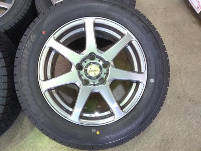 Brand new studless tires included!!! TREASURE
ONE
Innocence
Spoke wheels + KENDA
KR36