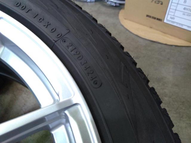YOKOHAMA(ヨコハマ)GRASS ホイール+TOYO OBSERVE GSi-6 LS