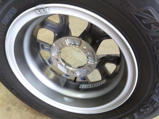 SUZUKI ジムニーノマド/シエラ純正アルミホイール + BRIDGESTONE DUELER H/L