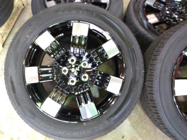 MITSUBISHI デリカD5 Pグレード純正アルミホイール+YOKOHAMA GEOLANDAR SUV G055
