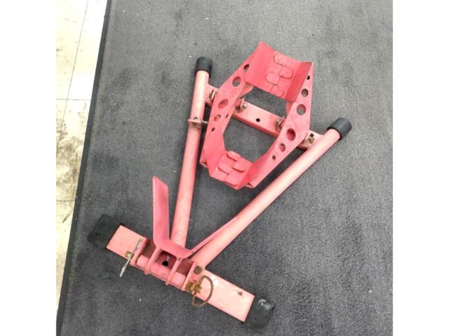 【汎用/16-18インチ】メーカー不明 フロントホイールクランプ【バイクの保管や整備に!!】