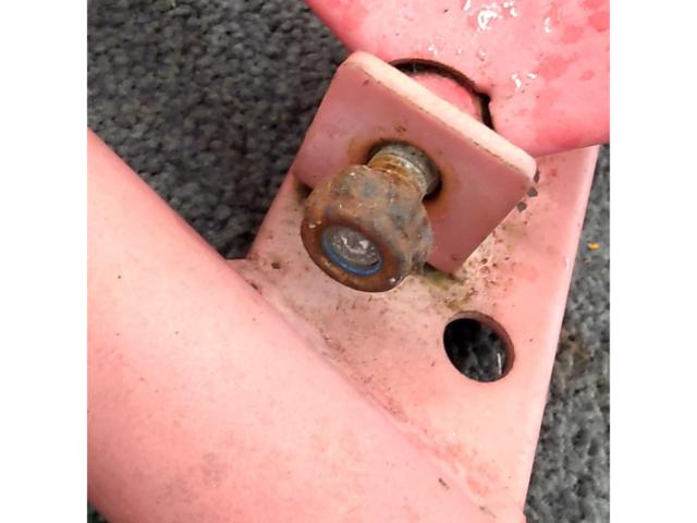 【汎用/16-18インチ】メーカー不明 フロントホイールクランプ【バイクの保管や整備に!!】