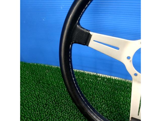 360mm NARDI
classic
Black Leather &amp; Silver spoke