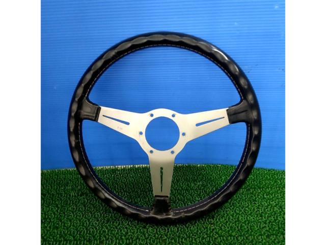 360mm NARDI
classic
Black Leather &amp; Silver spoke