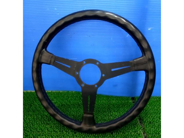 365mm NARDI
CLASSIC
3
Leather steering wheel