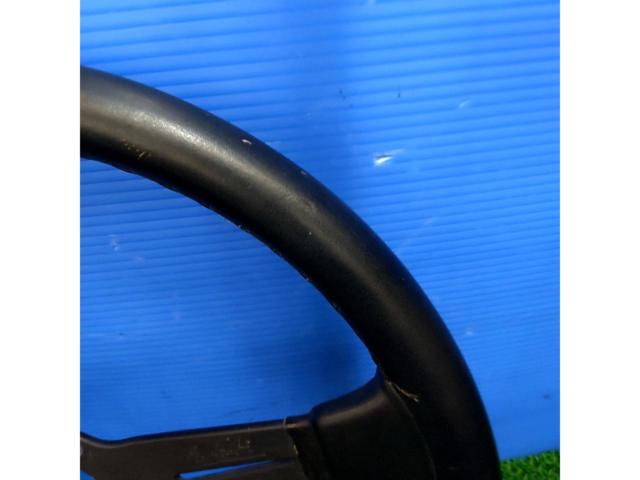 365mm NARDI
CLASSIC
3
Leather steering wheel