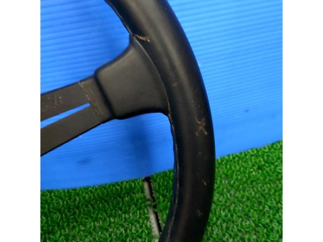 365mm NARDI
CLASSIC
3
Leather steering wheel