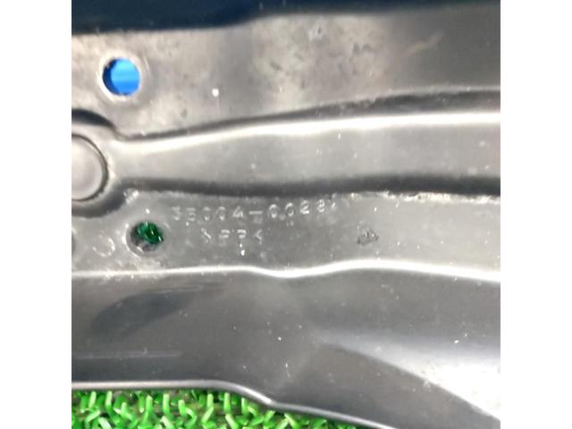 KLX Kawasaki
Genuine front fender